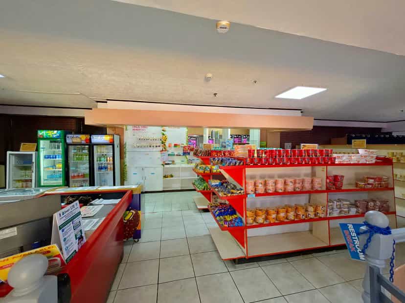 Snack shelves and drinks fridges at the CPILS campus shop